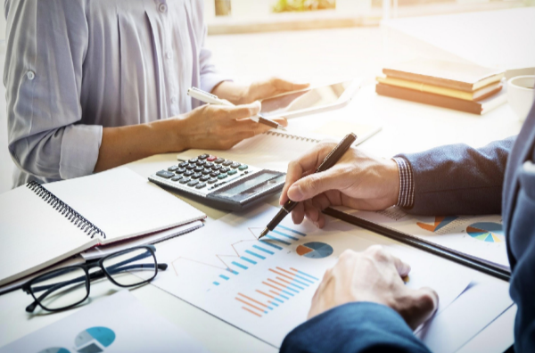 Dor de cabeça para administrar o seu consultório?